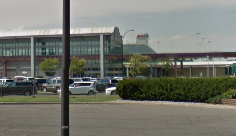 AVIS-Newark Liberty International Airport-11586-store