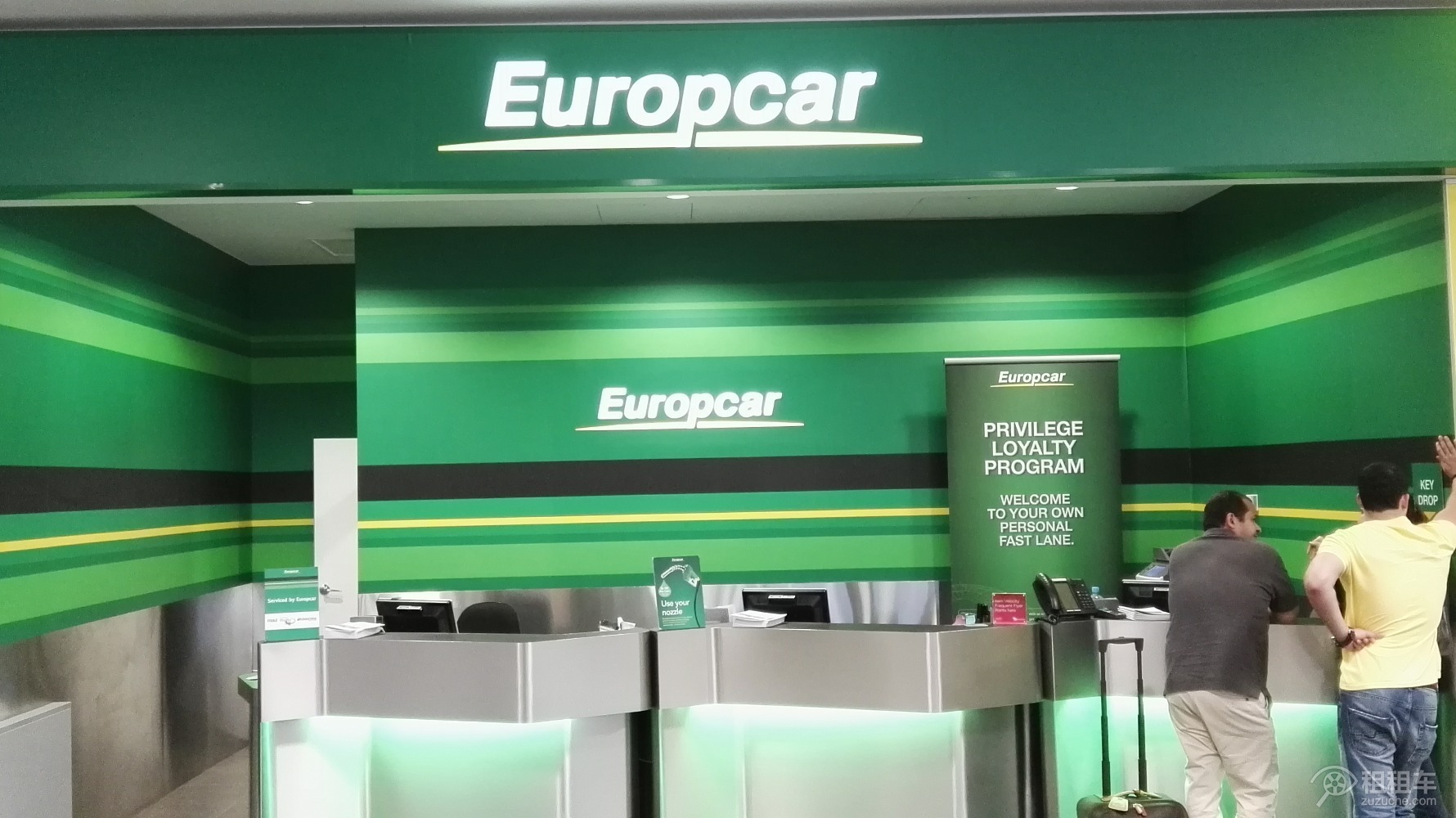 Europcar-Chicago O'hare International Airport-10331-store