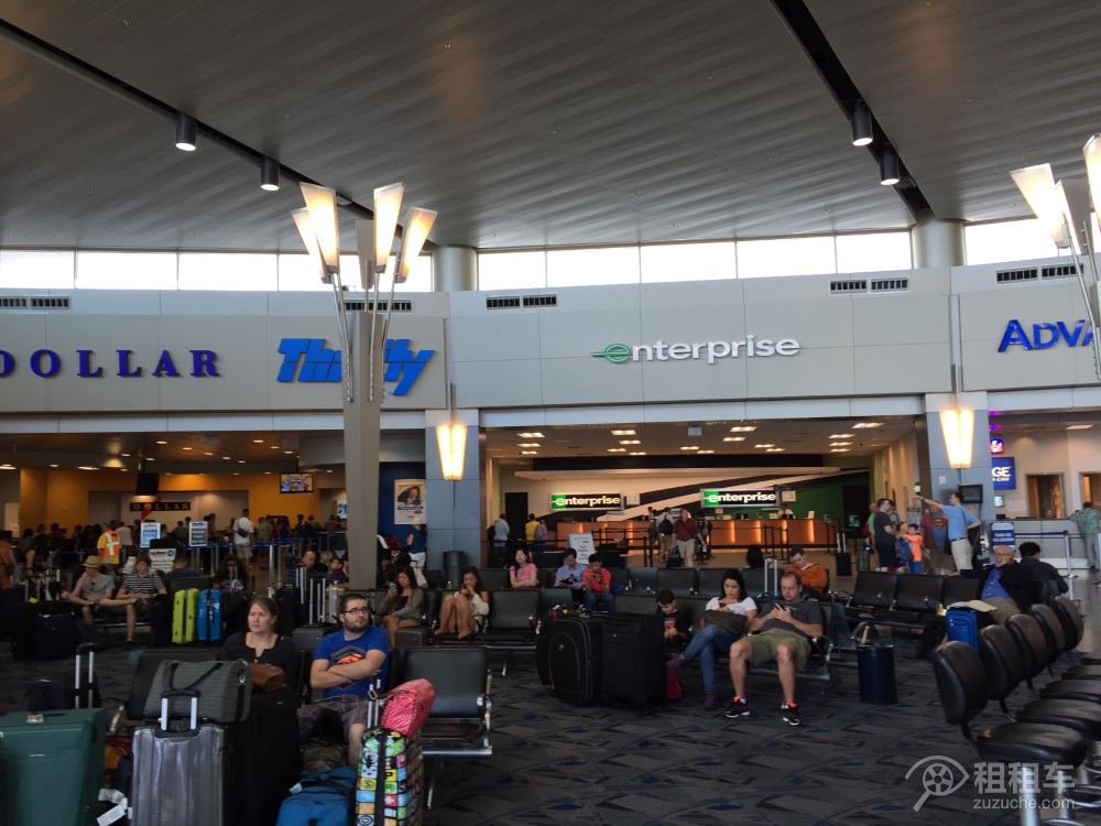 Dollar-Harry Reid International Airport-32114-store