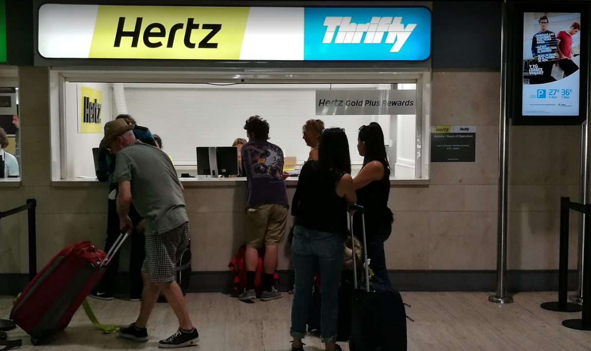 Hertz-Sevilla Airport-2861-store